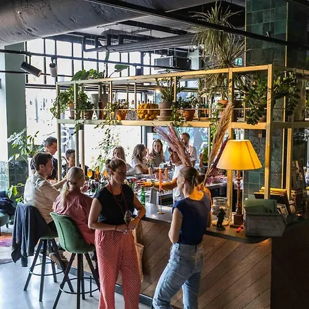 Conscious The Tire Station 3* Ámsterdam