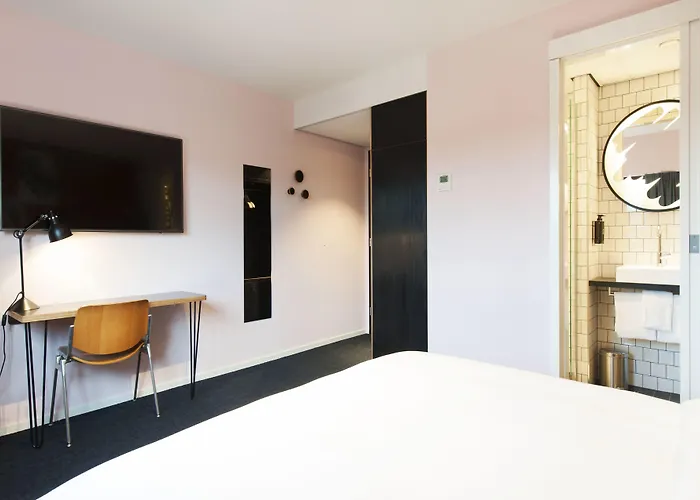 Conscious The Tire Station Hotel 3*