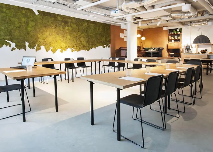 Hotel Conscious The Tire Station 3*