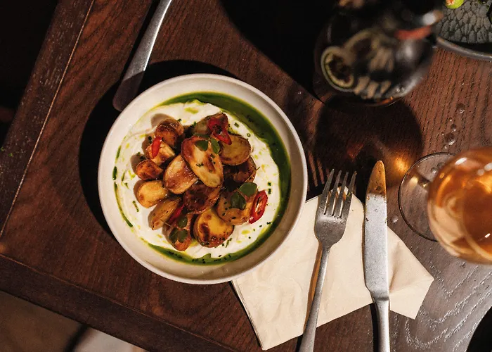 Hotel Conscious The Tire Station 3*