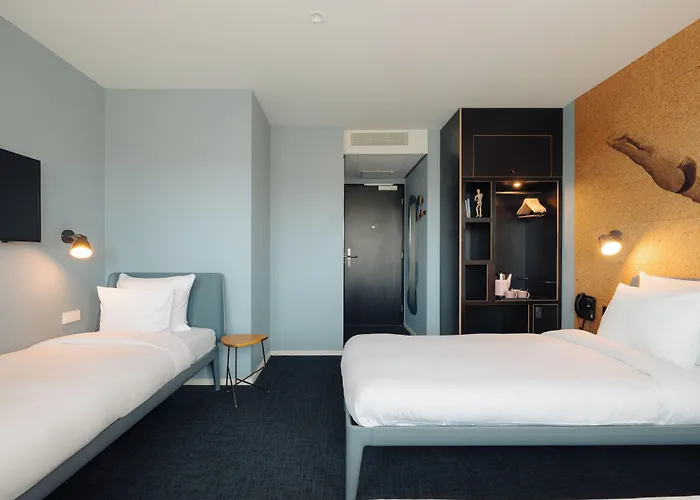 Hotel Conscious The Tire Station 3*