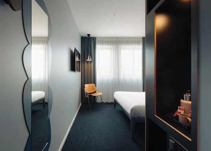 Conscious The Tire Station 3*