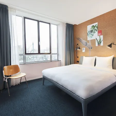 Hotel Conscious The Tire Station 3*