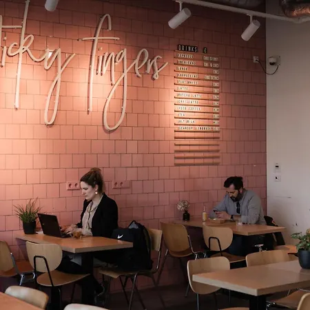 Hotel Conscious The Tire Station Amsterdam