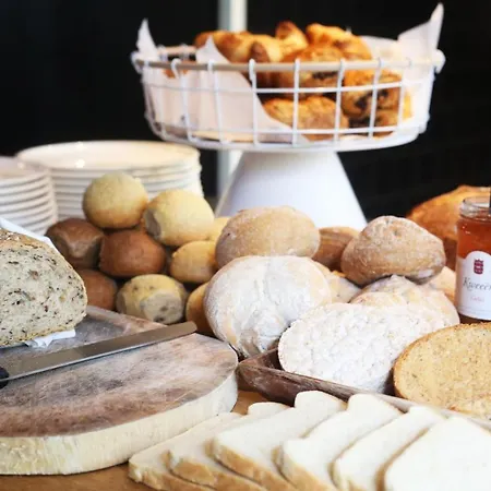 Hotel Conscious The Tire Station Amsterdam