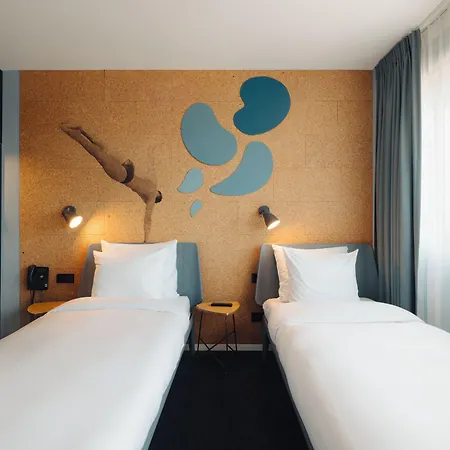 Conscious The Tire Station Hotel Amsterdam